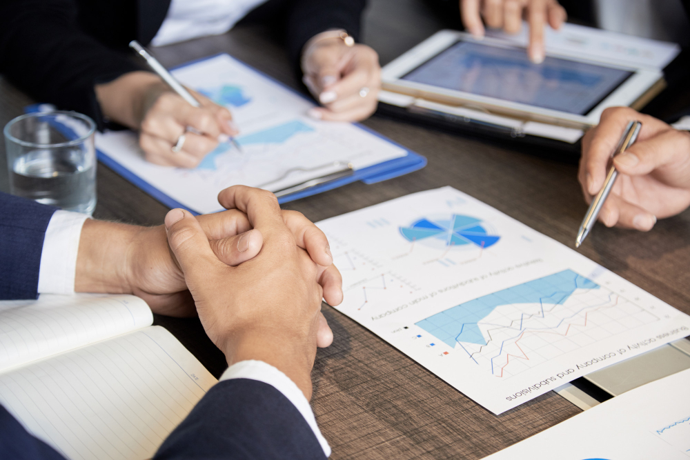 Planning, Running, and Closing B2B Meetings in the French Market